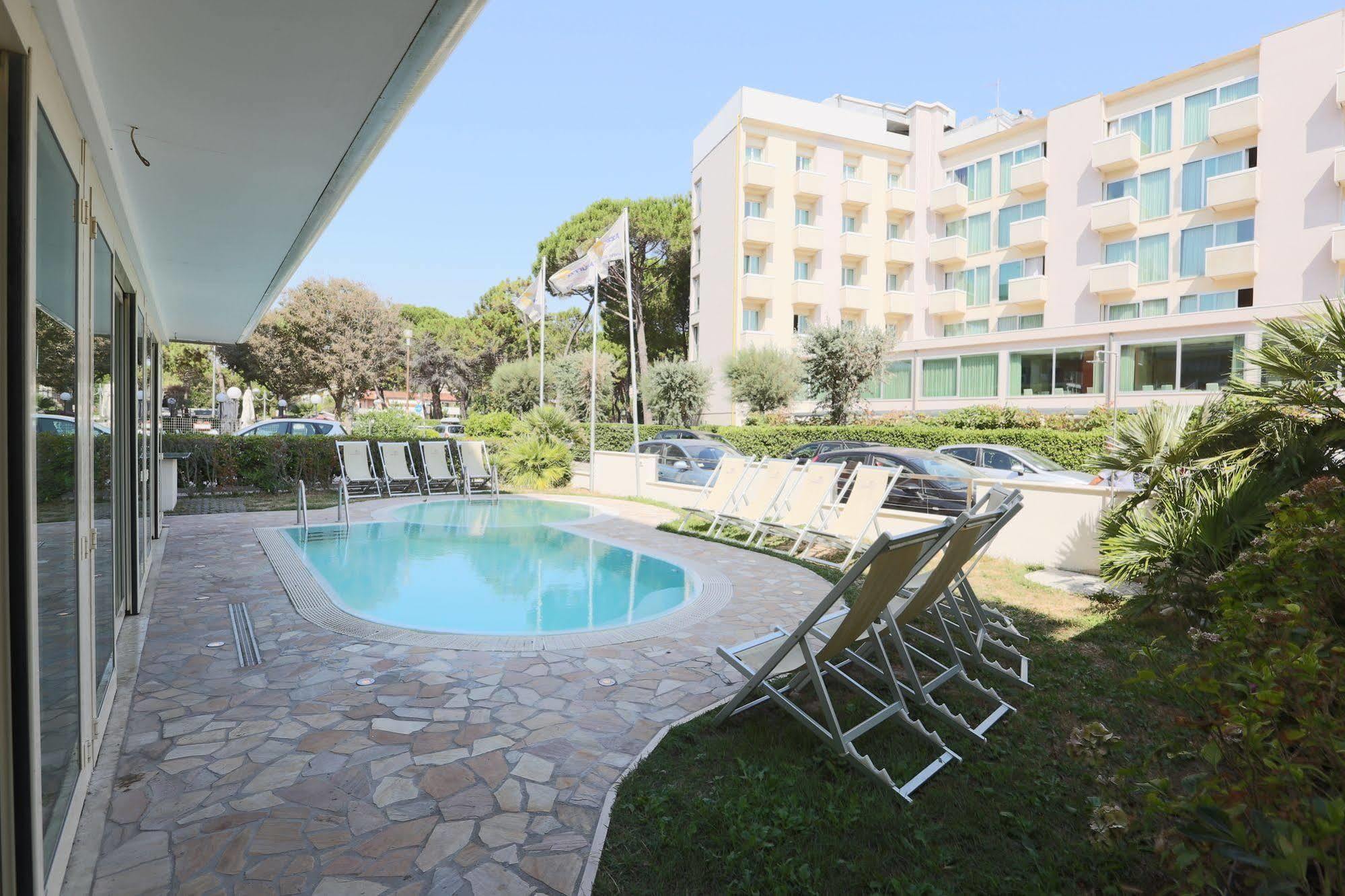 Hotel King - Azzurro Club Milano Marittima Luaran gambar